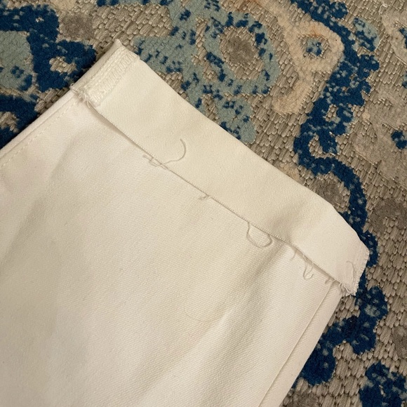 Old Navy Stay White jeans - Picture 4 of 5